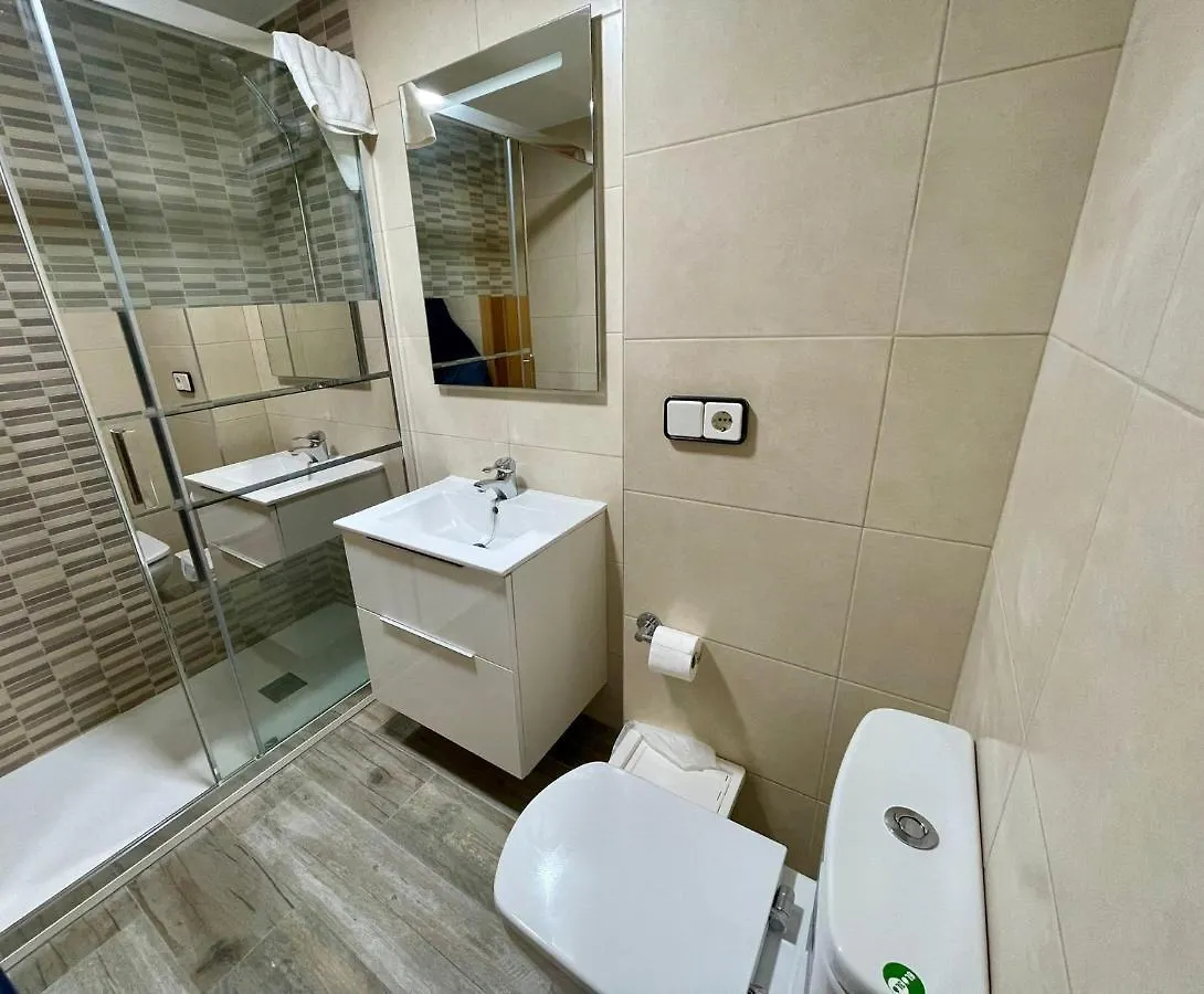 For A Stay Santillana Plaza Salou 0*,  Spanien